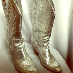 Silver Miranda Lambert cowboy boots